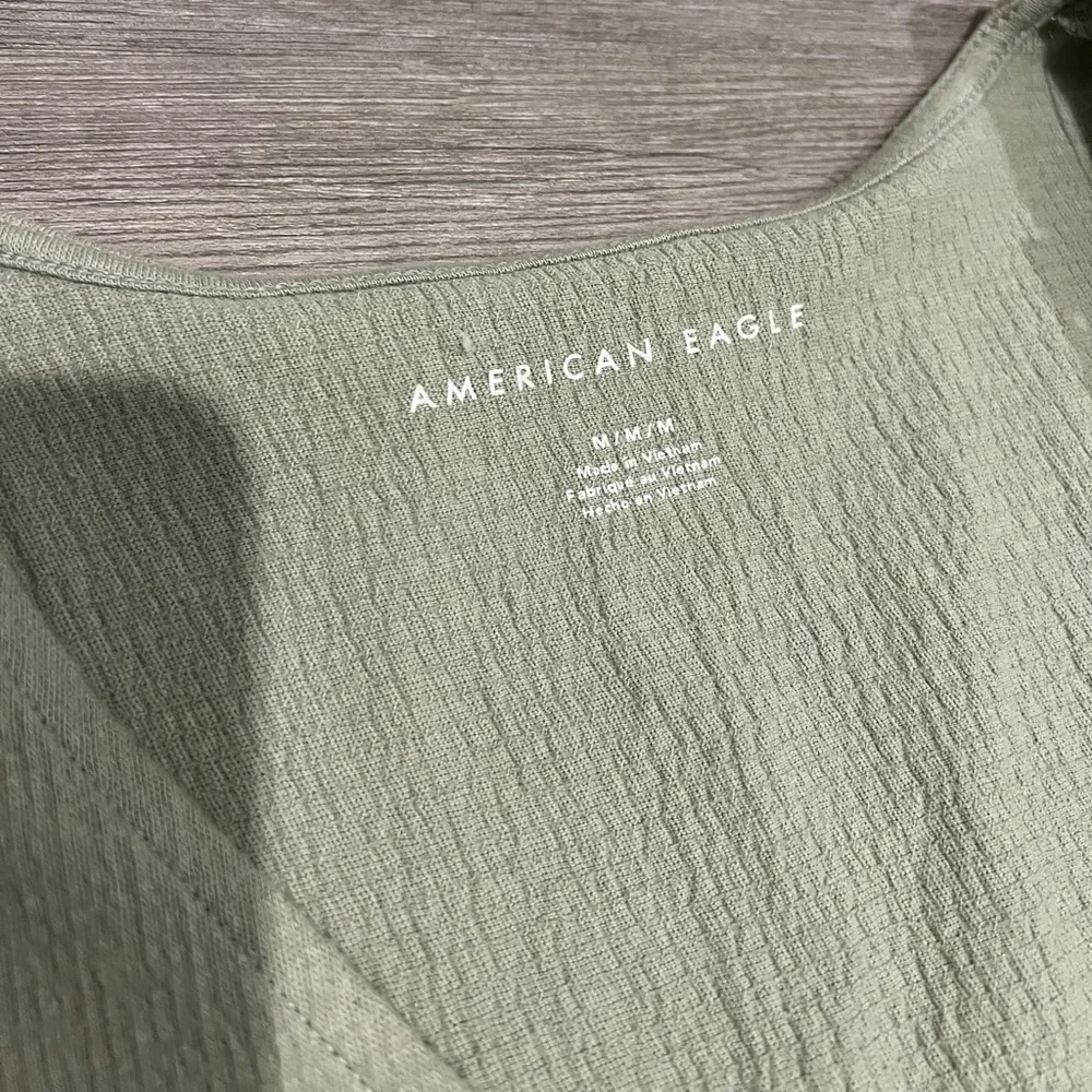 NWT American Eagle crop top - Picture 3 of 3